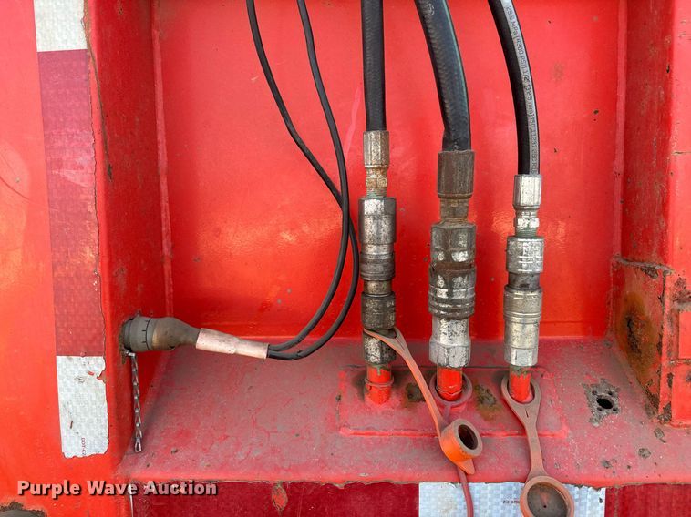 image for item NF9338 1995 Ford L8000 dump truck