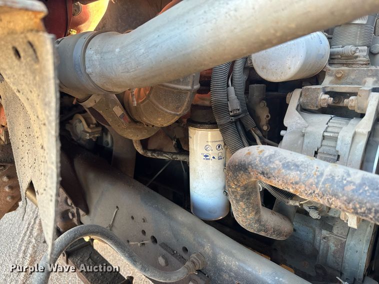 image for item NF9338 1995 Ford L8000 dump truck