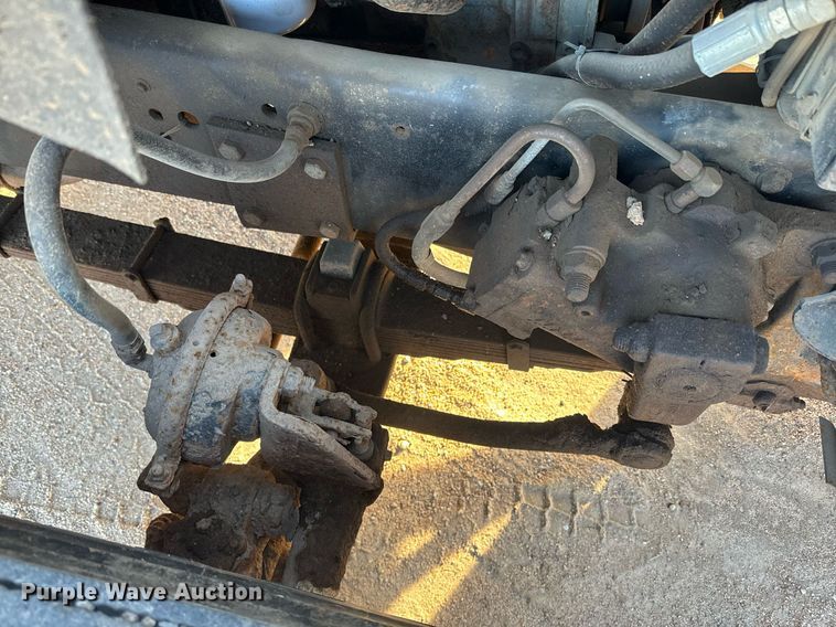 image for item NF9338 1995 Ford L8000 dump truck