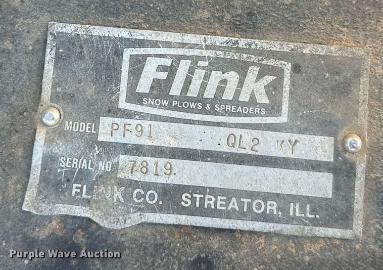 image for item NF9338 1995 Ford L8000 dump truck