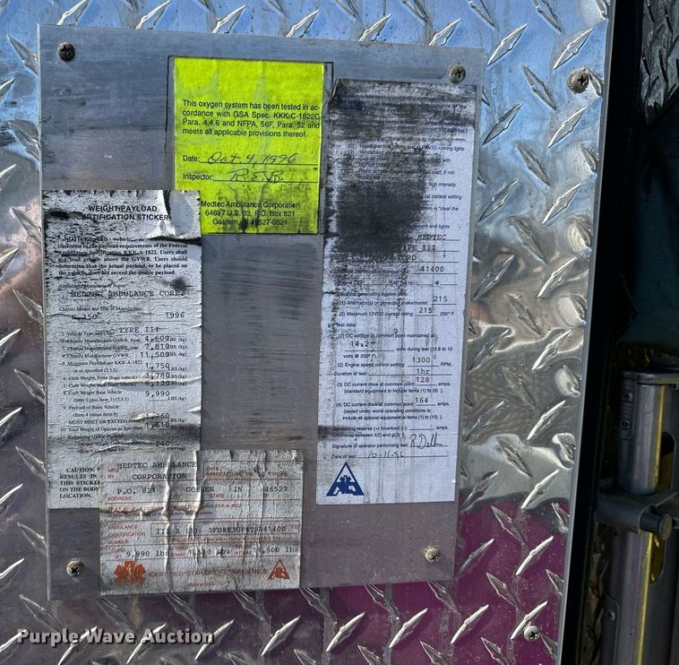 image for item NJ9368 1996 Ford F350 ambulance