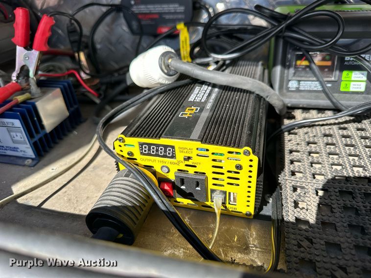 image for item NJ9368 1996 Ford F350 ambulance