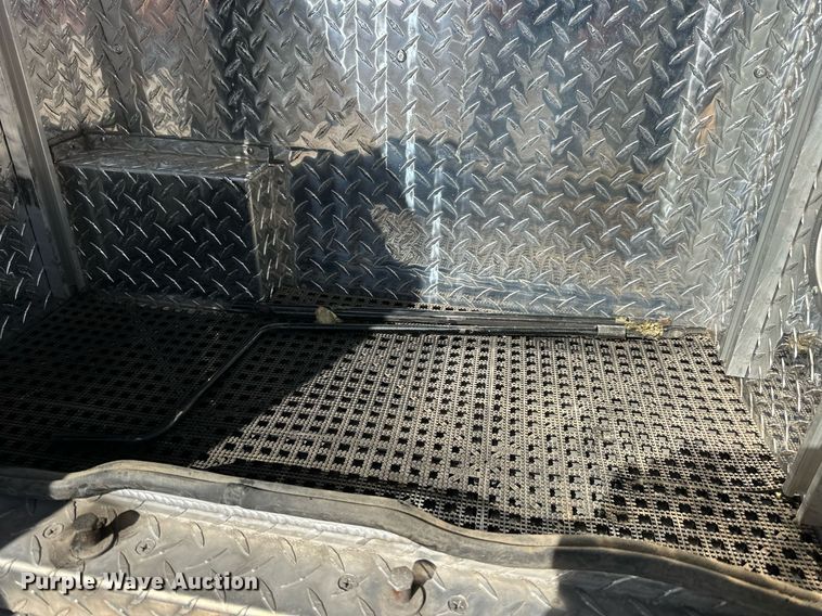 image for item NJ9368 1996 Ford F350 ambulance