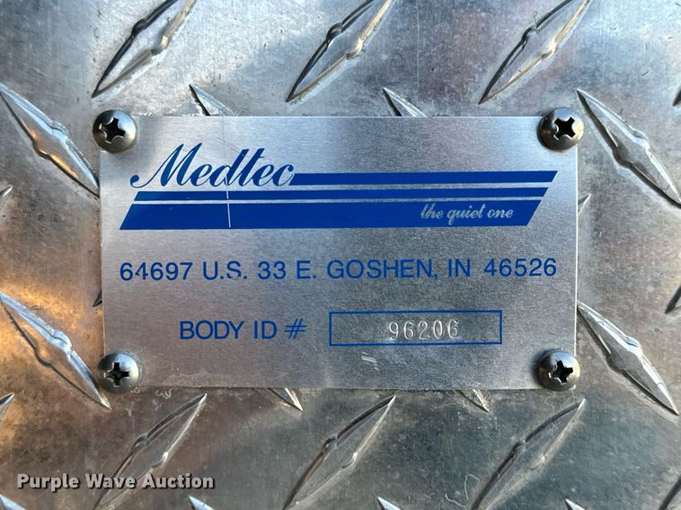 image for item NJ9368 1996 Ford F350 ambulance