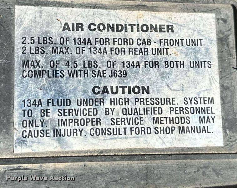 image for item NJ9368 1996 Ford F350 ambulance