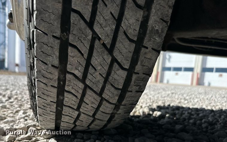 image for item NJ9368 1996 Ford F350 ambulance