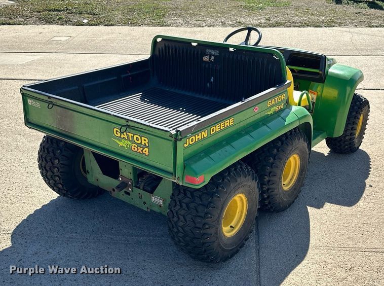 image for item NJ9369 2002 John Deere Gator 6x4 utility vehicle