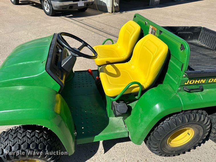 image for item NJ9369 2002 John Deere Gator 6x4 utility vehicle