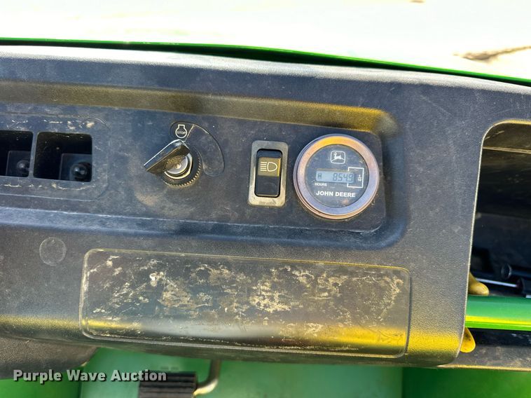 image for item NJ9369 2002 John Deere Gator 6x4 utility vehicle