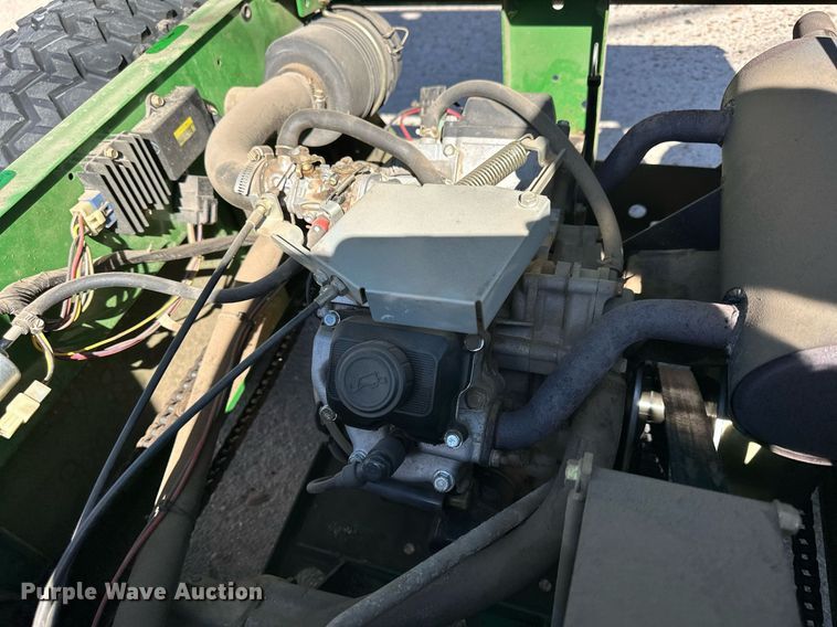 image for item NJ9369 2002 John Deere Gator 6x4 utility vehicle