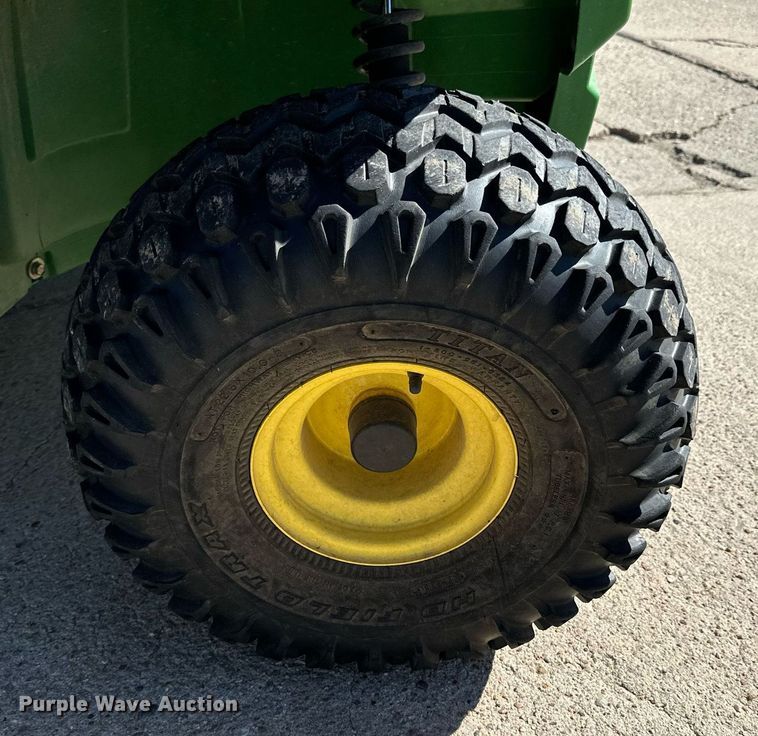 image for item NJ9369 2002 John Deere Gator 6x4 utility vehicle