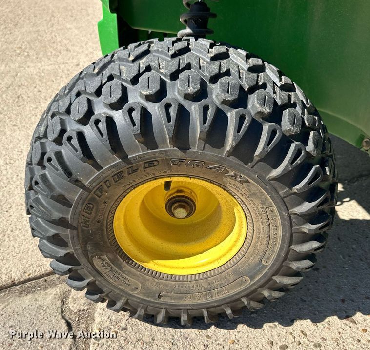 image for item NJ9369 2002 John Deere Gator 6x4 utility vehicle