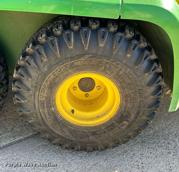 image for item NJ9369 2002 John Deere Gator 6x4 utility vehicle