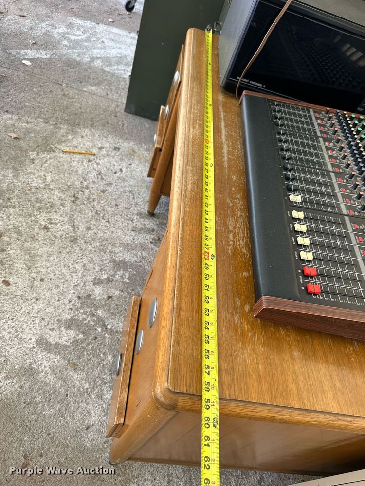 image for item NJ9370 Electronics