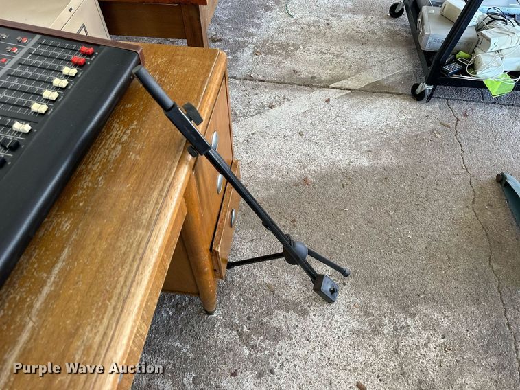 image for item NJ9370 Electronics