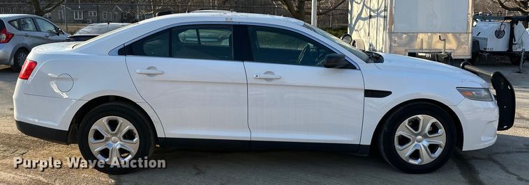 image for item NL9375 2013 Ford Taurus Police Interceptor 