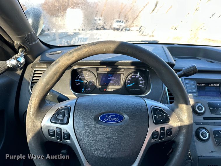 image for item NL9375 2013 Ford Taurus Police Interceptor 