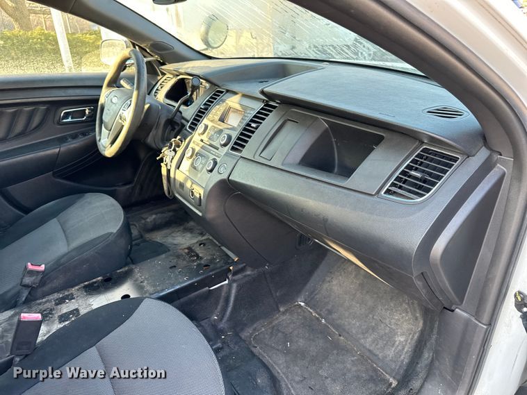 image for item NL9375 2013 Ford Taurus Police Interceptor 