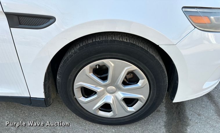 image for item NL9375 2013 Ford Taurus Police Interceptor 