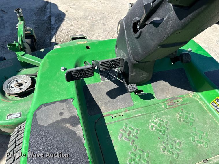 image for item NL9383 John Deere 1570 ZTR lawn mower