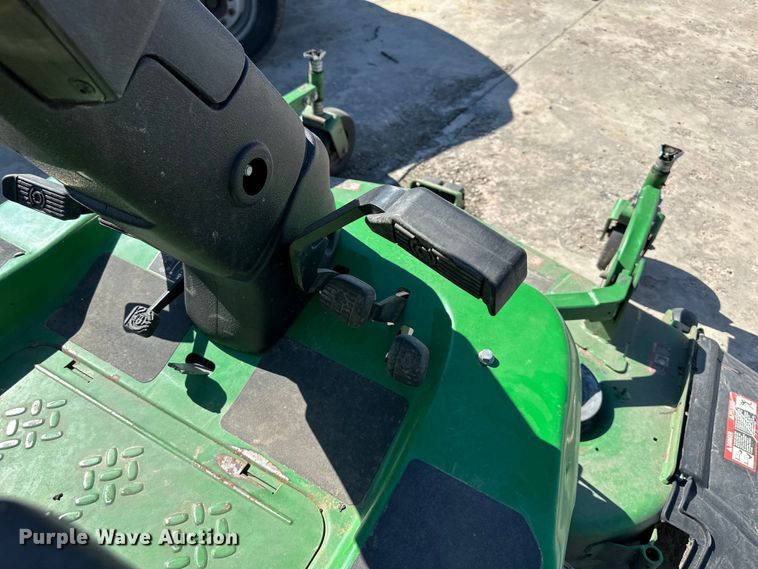 image for item NL9383 John Deere 1570 ZTR lawn mower