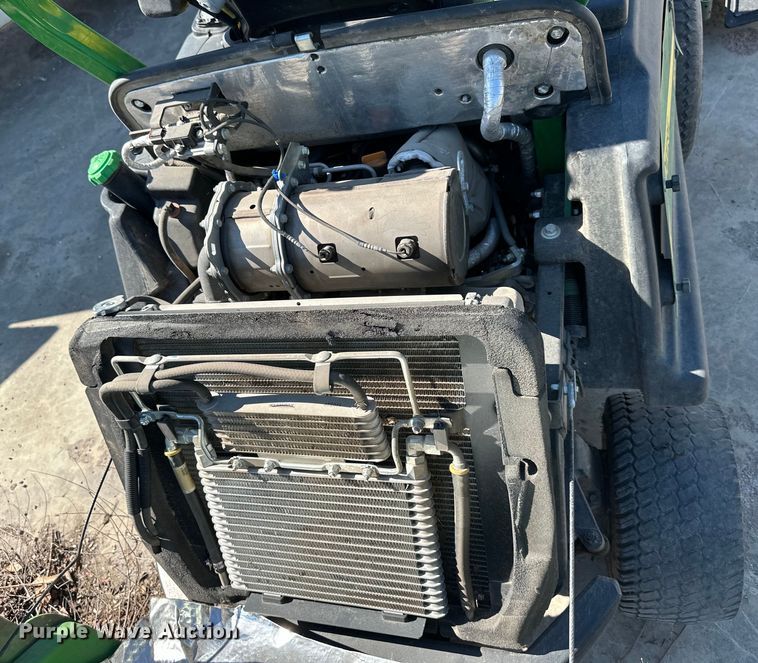 image for item NL9383 John Deere 1570 ZTR lawn mower