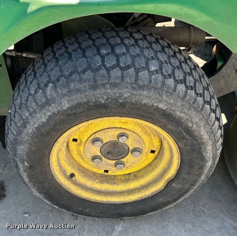 image for item NL9383 John Deere 1570 ZTR lawn mower