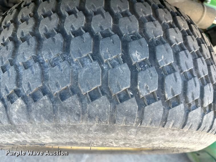 image for item NL9383 John Deere 1570 ZTR lawn mower