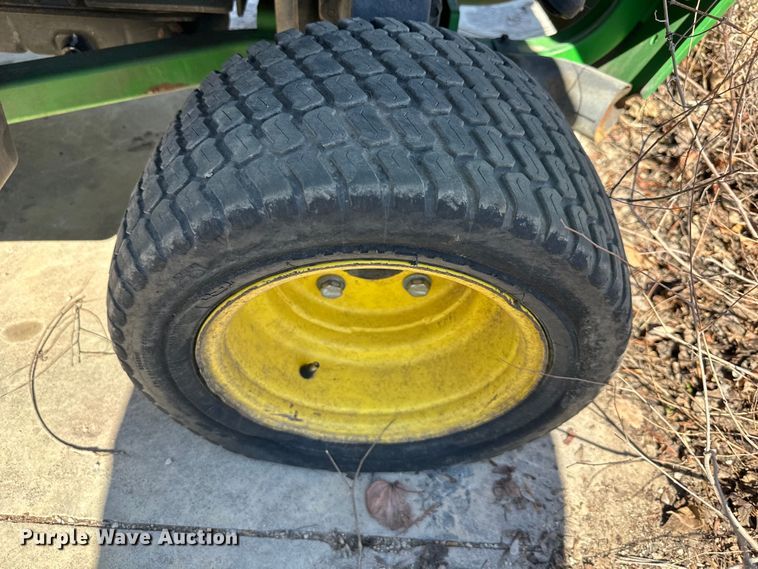 image for item NL9383 John Deere 1570 ZTR lawn mower