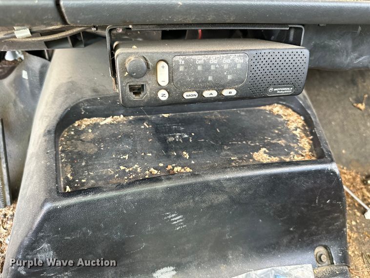 image for item NL9384 2001 Chevrolet C7500 bucket truck