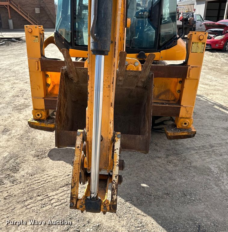 image for item NL9385 2009 JCB 2CX backhoe