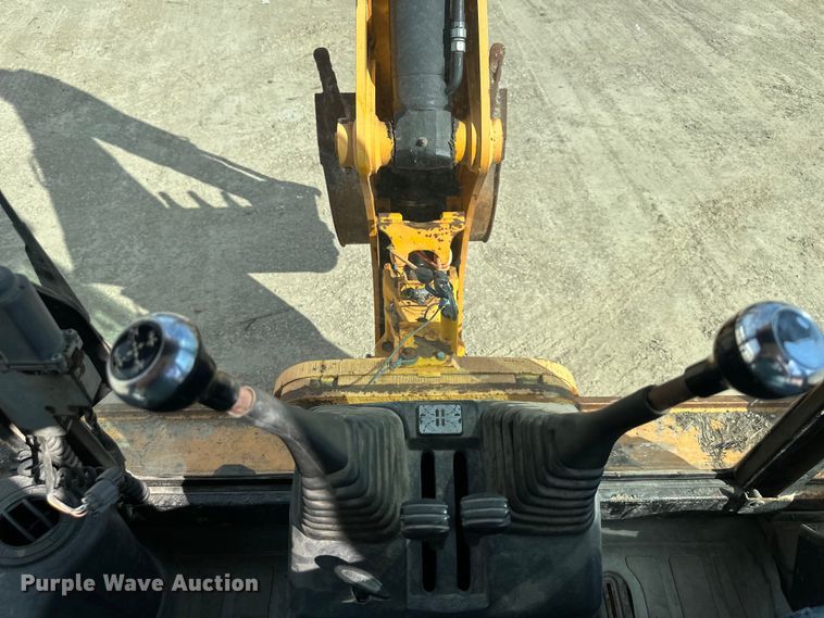 image for item NL9385 2009 JCB 2CX backhoe