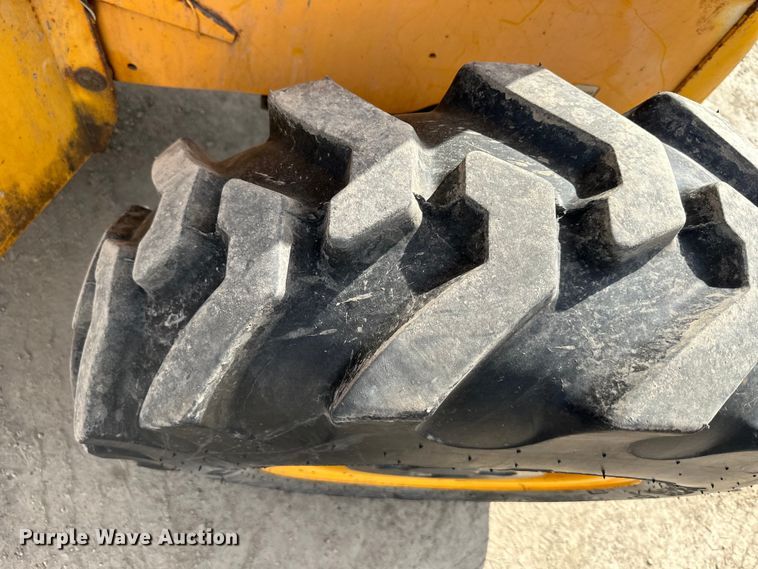 image for item NL9385 2009 JCB 2CX backhoe