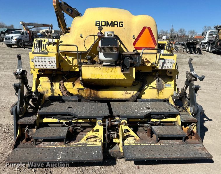 image for item NT9004 2007 Bomag 815-2 paver