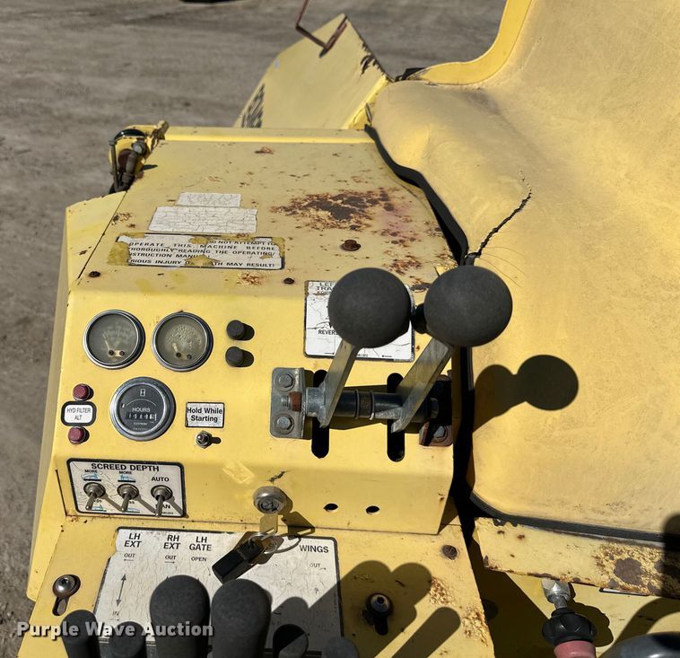 image for item NT9004 2007 Bomag 815-2 paver