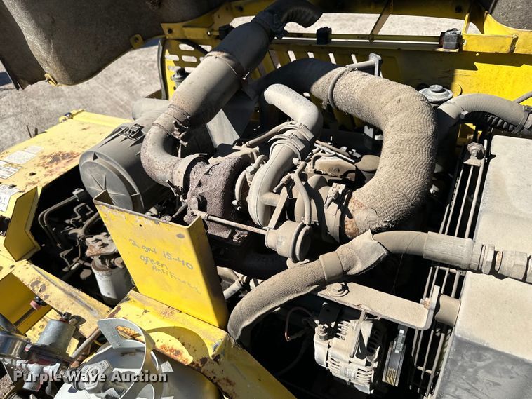 image for item NT9004 2007 Bomag 815-2 paver