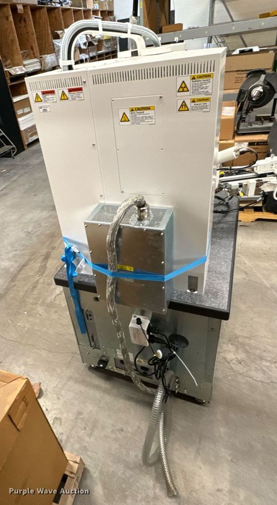 image for item NU9392 Zeiss Sigma VP 01-54 field emission scanning electron microscope