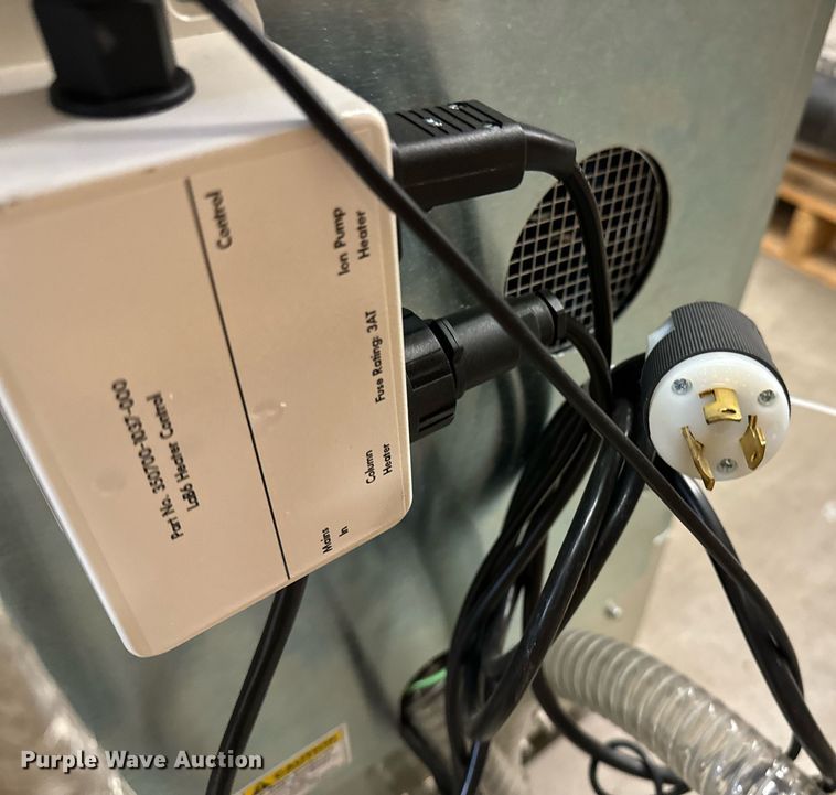 image for item NU9392 Zeiss Sigma VP 01-54 field emission scanning electron microscope