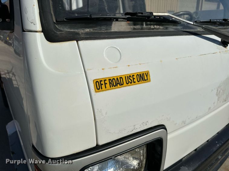 image for item NU9400 1996 Daihatsu  S80LP-JTRK mini truck