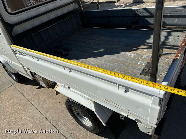 image for item NU9400 1996 Daihatsu  S80LP-JTRK mini truck