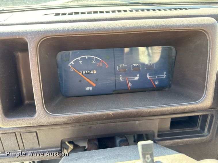 image for item NU9400 1996 Daihatsu  S80LP-JTRK mini truck