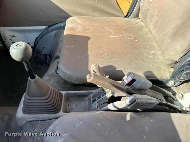 image for item NU9400 1996 Daihatsu  S80LP-JTRK mini truck