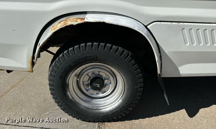 image for item NU9400 1996 Daihatsu  S80LP-JTRK mini truck