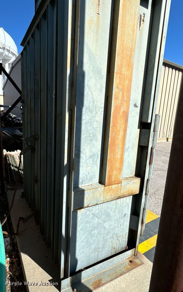 image for item NU9401 Selco Balers V1-5 cardboard baler