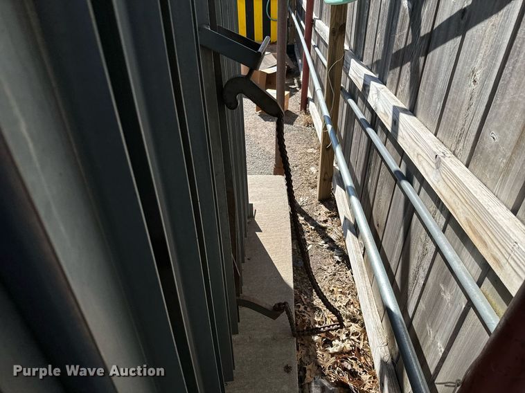 image for item NU9401 Selco Balers V1-5 cardboard baler