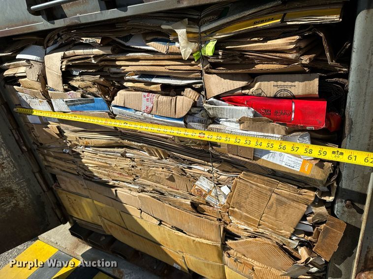 image for item NU9401 Selco Balers V1-5 cardboard baler