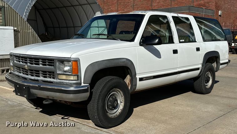 image for item NU9402 1994 Chevrolet  2500 SUV
