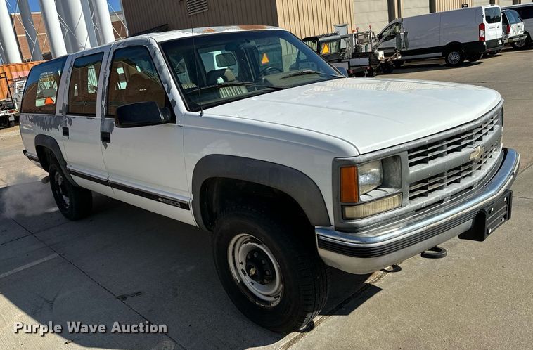 image for item NU9402 1994 Chevrolet  2500 SUV