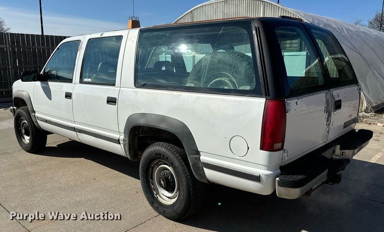 image for item NU9402 1994 Chevrolet  2500 SUV