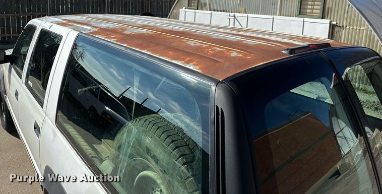 image for item NU9402 1994 Chevrolet  2500 SUV